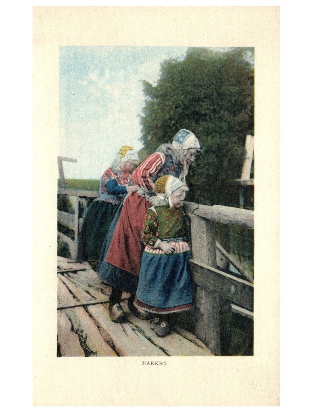 Vintage Postcard Marken Netherlands Traditional Dutch Villagers